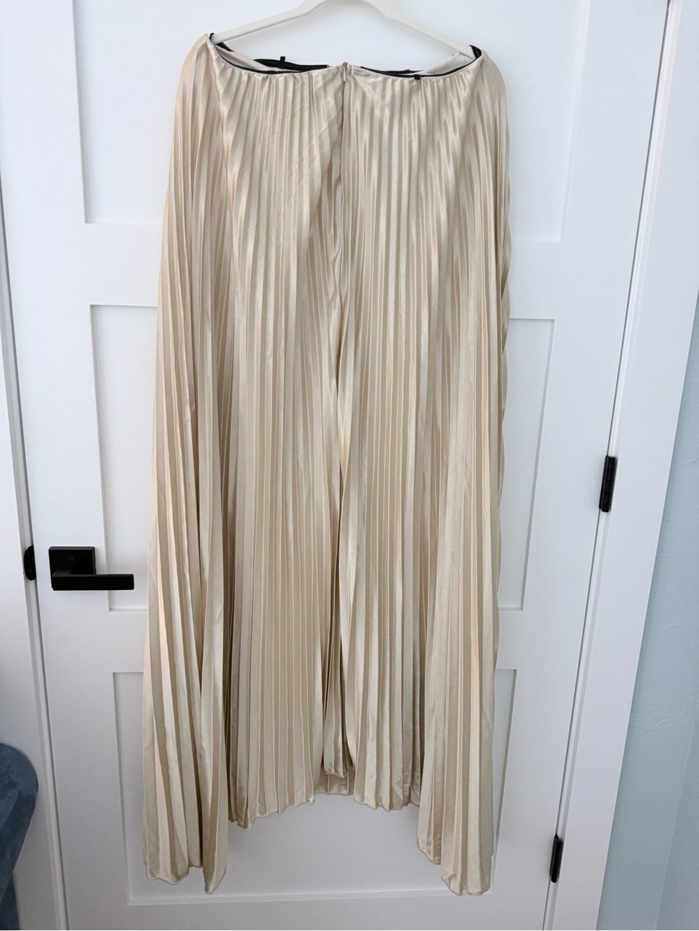 Source Unknown Gold Strapless Pleated Maxi Dress - Picture 5 of 6